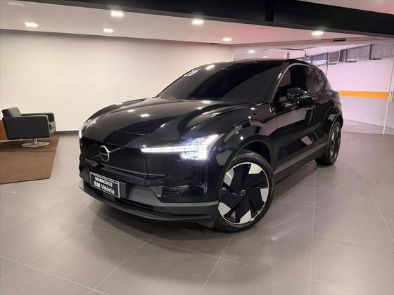 VOLVO EX30 51 KW ELÉTRICO PLUS
